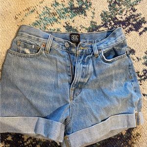 Jean shorts size 25